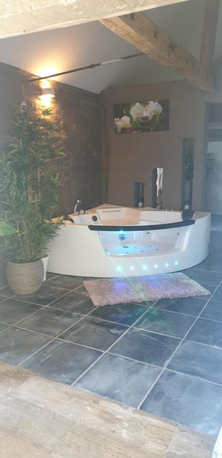 Authentic Wellnesshoeve Hansbeke Exterior foto